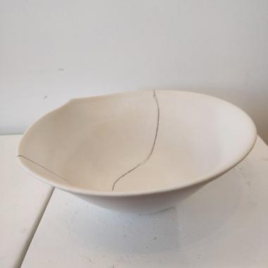 Medium white body bowl with line.